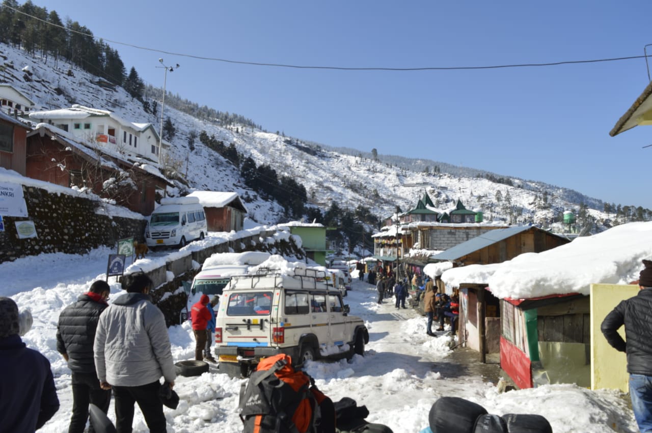 Day 1 :- Deheradhun To  Sankri  Distance :– 200 km Altitude :- 6453 ft 