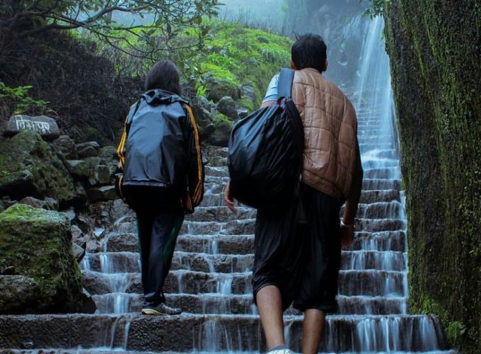 Let's Switch into Travel | Holiday Experts